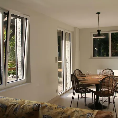 La Bellevue, Maison Entiere Hénouville