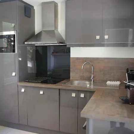 La Bellevue, Maison Entiere * Hénouville